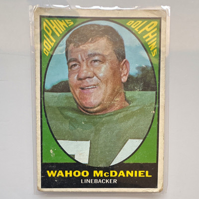 Topps 1967 Wahoo McDaniel Miami Dolphins #82 Rookie Base Set Football Card