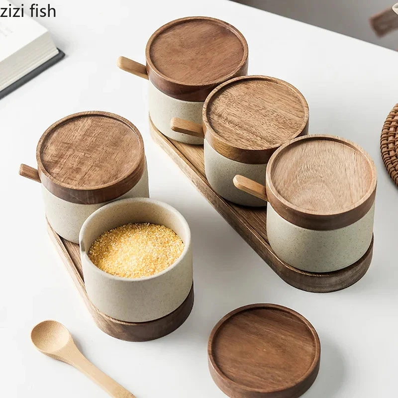 European Kitchen Spice Pepper Storage Bottle Round Ceramic Seasoning Jar with Wo
