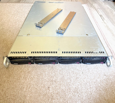 Supermicro SuperServer - 2x E5-2690V3 - 256GB DDR4 - 3,5 Festplatten - 4x10GB