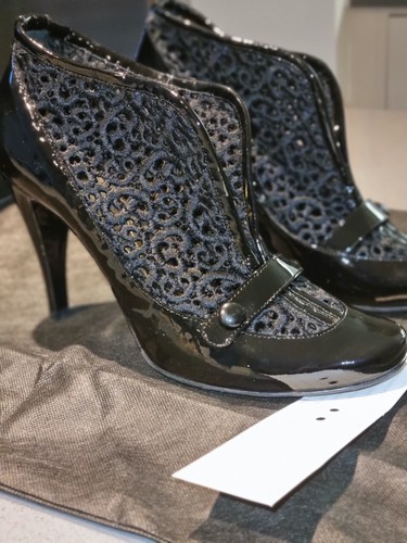 Emporio Armani Brand New Black Patent and Lace Shoes - Picture 2 of 7
