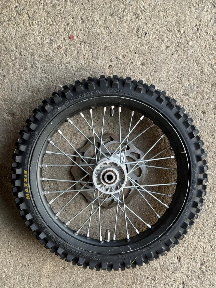 Juego de ruedas KTM 65SX 2019 Maxxis delantero trasero 14/12 pulgadas llanta buje rotor OEM 65 SX Foto 3 de 4