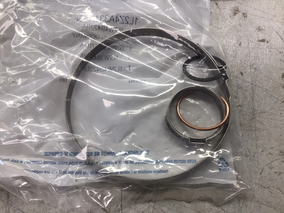 后 CV 联合靴 - 福特 1L2Z-4A331-AA — 第 2/4 张图片