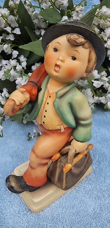 RARE HUMMEL 7/I MERRY WANDERER TMK 3  RARE DOUBLE BASE 