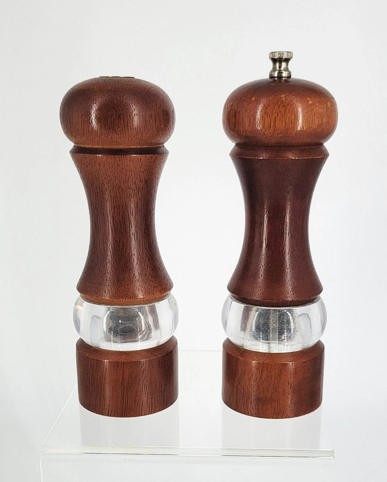 Olde Thompson Carbon Steel pepper Mill & Salt Shaker Set