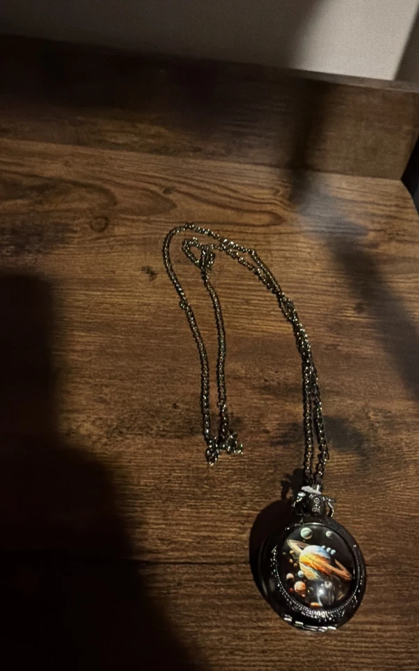 Collar Reloj Celestial Foto 2 de 3