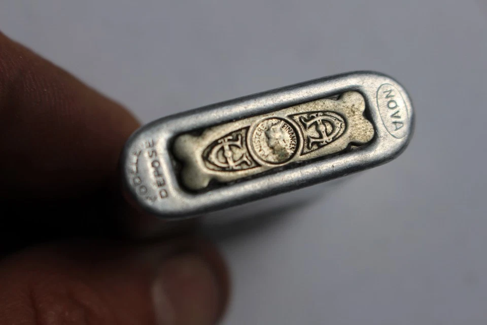 Briquet essence Nova estampillé ministère des Finances (38000) - Photo 3/3