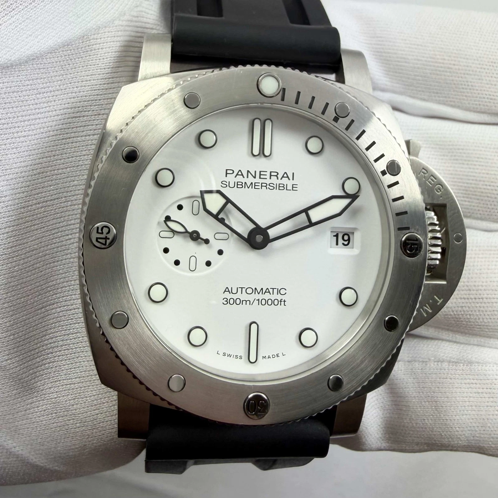 Panerai — Panerai Submersible Quarantaquattro Bianco PAM01226 44MM White Dial Box Paper