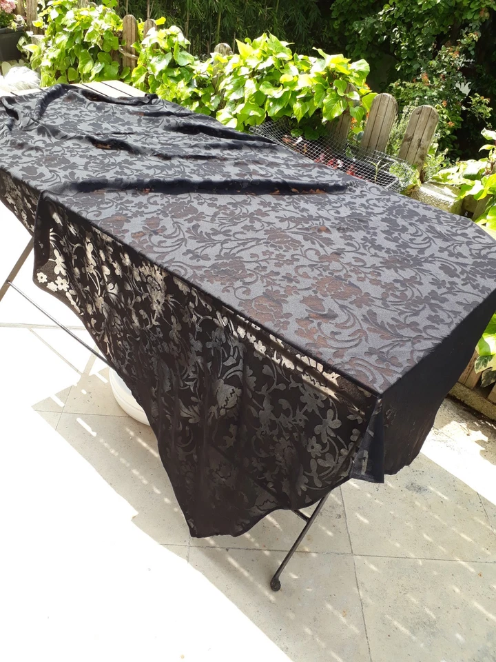 Coupon de crêpe fantaisie noir ancien 1930-1950 - Photo 2/4