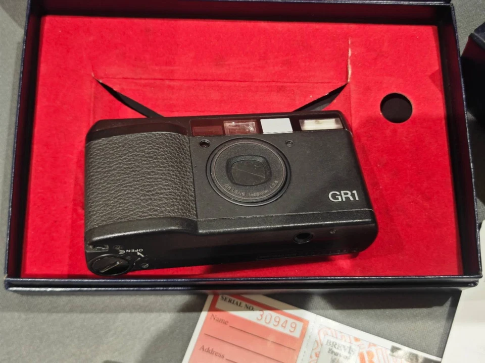 【Top MINT】 Ricoh GR1 35mm Compact Film Camera 28 2.8F lens with Original Box - Image 4 of 4