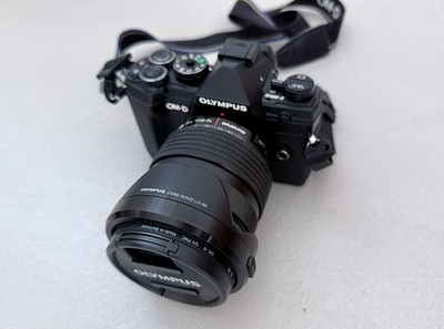 Olympus OM-D E-M5 Mark III Zuiko Digital Ed 12-40mm F2.8 Pro Objektiv+2Akkus