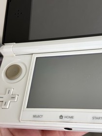 Nintendo 3DS Launch Edition Ice White Handheld System (NTSC-J)