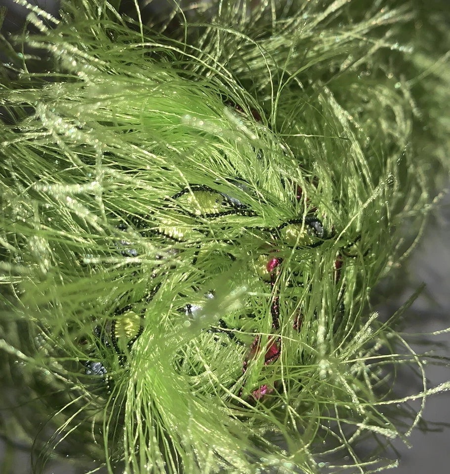 Moda Dea FUR EVER Yarn 2-Skein-Lot Eyelash With Ladder “Limeade” Discontinued - Image 3 of 4