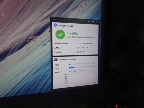 Synology DS716+II 2-Bay NAS w/ (2x) 3tb WD RED HDDs in raid - LATEST DSM 7.2.2