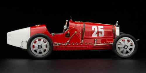 CMC - 1:18 Bugatti T35 Nation Colour Project Portugal 1924 - Picture 3 of 11