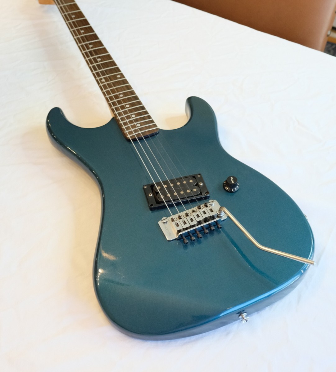 KRAMER STRIKER 100ST Floyd Rose ドイツ 日本製 KRAMER STRIKER 100ST Floyd Rose ドイツ 日本製 - メルカリ