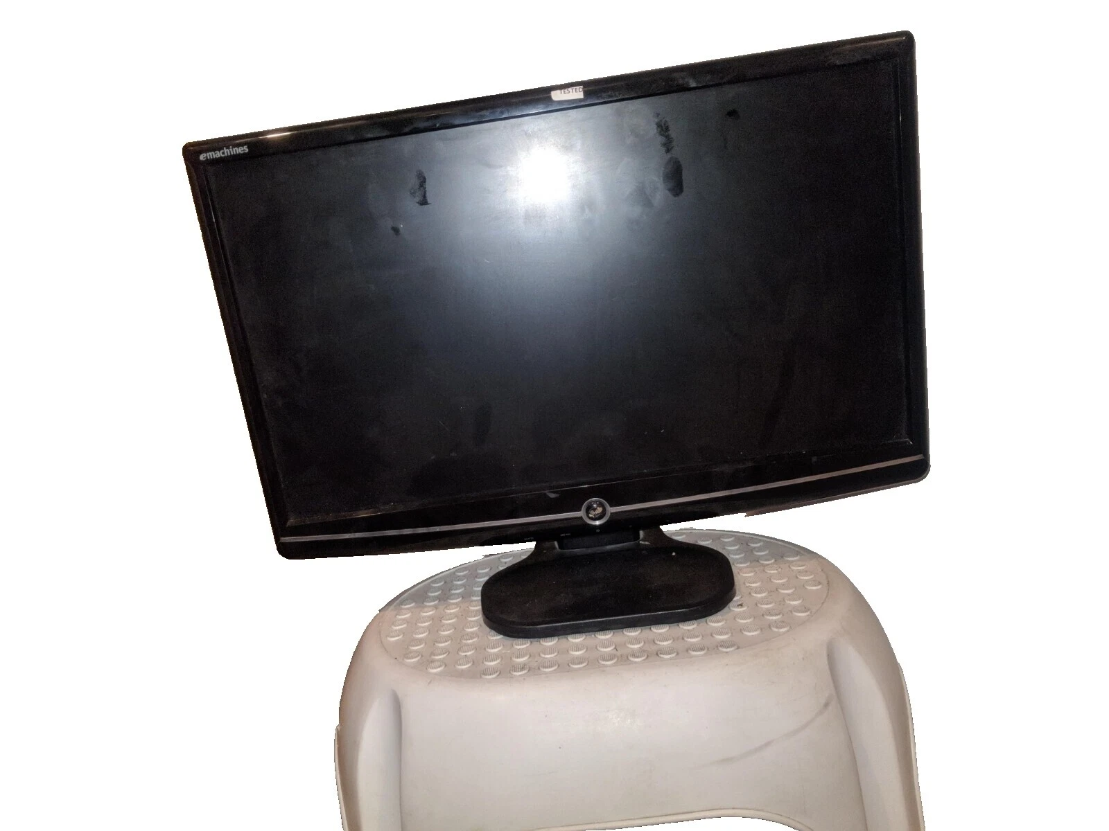 eMachines Widescreen 19 in-22.9 in Screen Computer Monitors