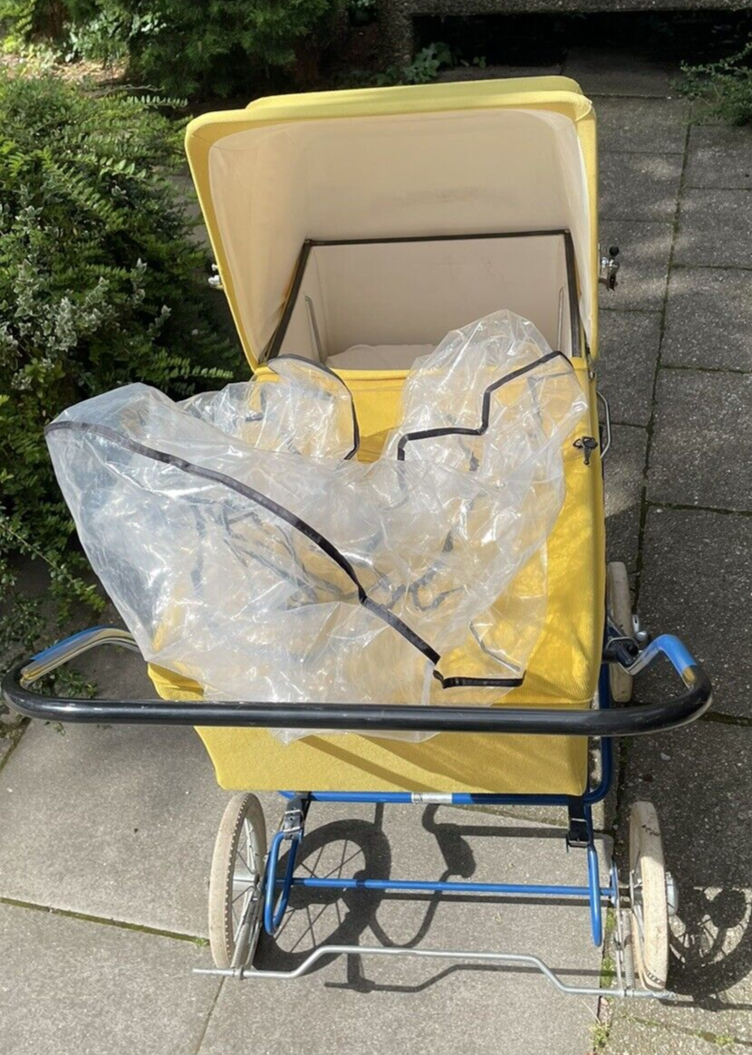 60er 70er Kinderwagen Vintage, Retro, Nostalgie mit Matratze + Regenhaube,  SALE | eBay.de