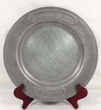 1 ARABIAN NIGHTS Orlando FL Metal Pewter DINNER PLATE CHARGER 10 7/8" Bon Chef