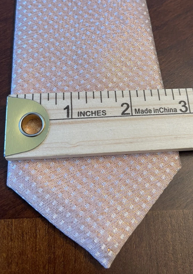 Corbata de cuello para hombre marca Q rosa 100 % microfibra hecha en China Foto 4 de 4