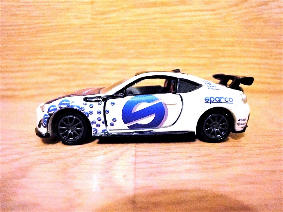 Ценный! TOMICA GAZOO RACE SPARCO TOYOTA 86 GRMN масштаб 1/60 So CooooL! ! - Изображение 2 из 4