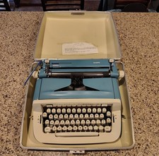 Vintage 1971 Royal Sabre Typewriter Fully Functional Blue with case Excellent thumbnail