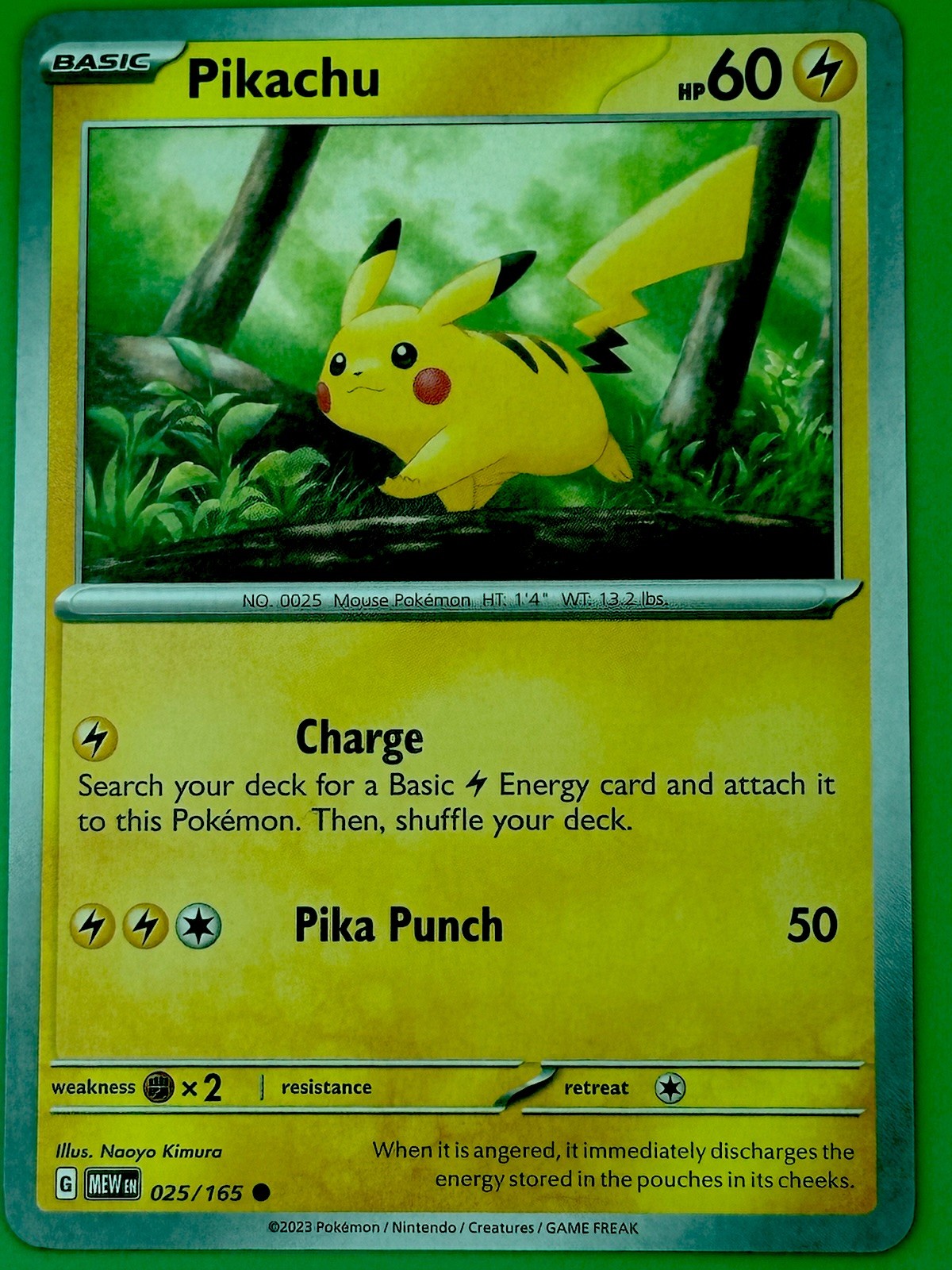 Pokémon Pikachu TCG Card 025/165 Scarlet & Violet 151 Regular NM