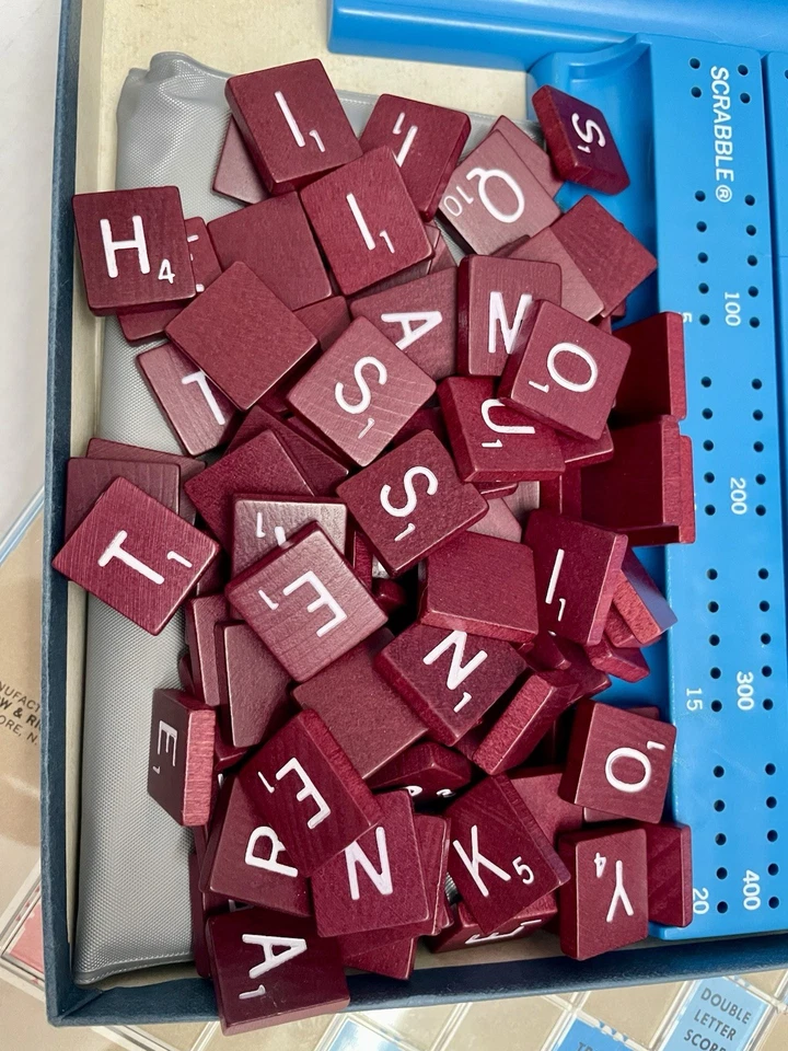 SCRABBLE Deluxe Edition Turntable 1976 Crossword Board Game 100% Complete GREAT! - Image 4 of 4