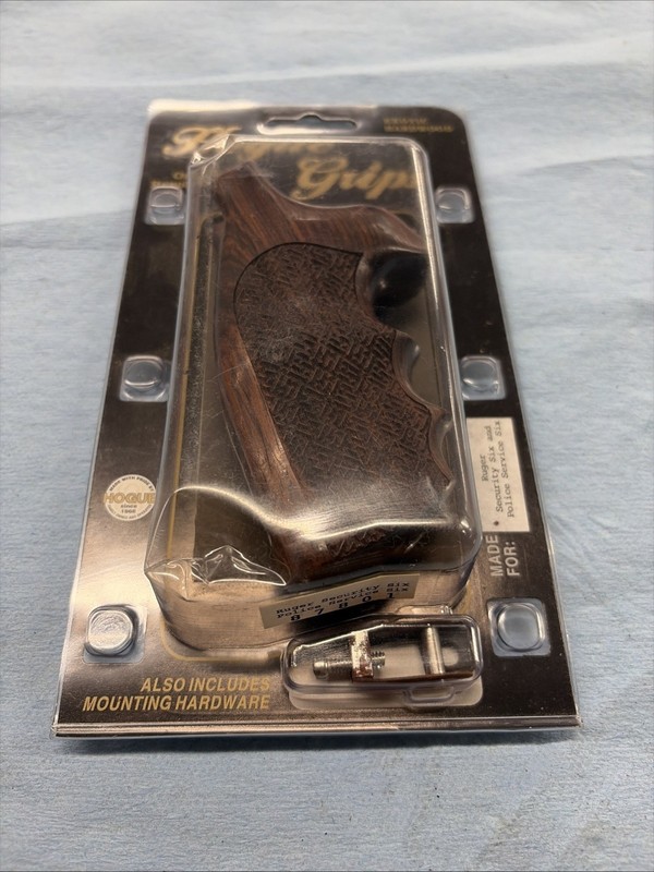Hogue Ruger Security Six /Police Service Six Coco Bolo Wood Grip New Old Stock