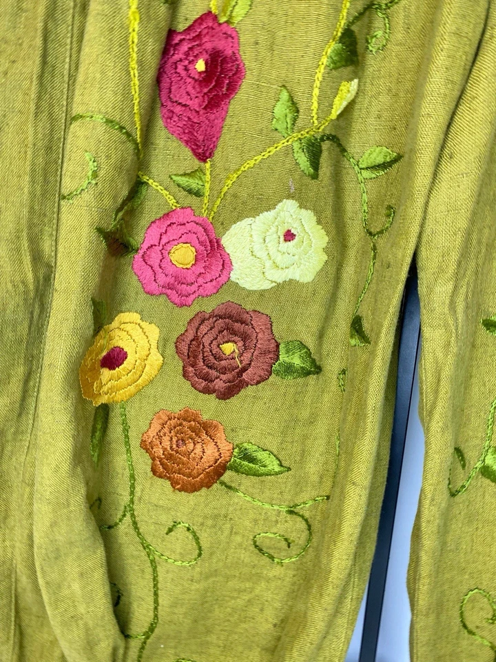 Pantalones Bloomers Bordados Florales Perla Magnolia Verde Talla Única Foto 4 de 4