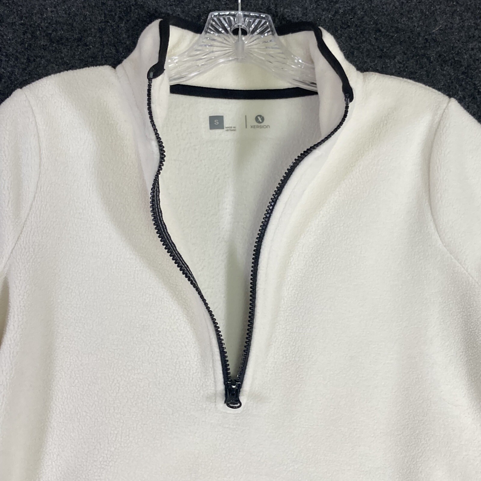 Xersion Womens White Black Long Sleeve Quarter ZIp With Front Pocket Size Small