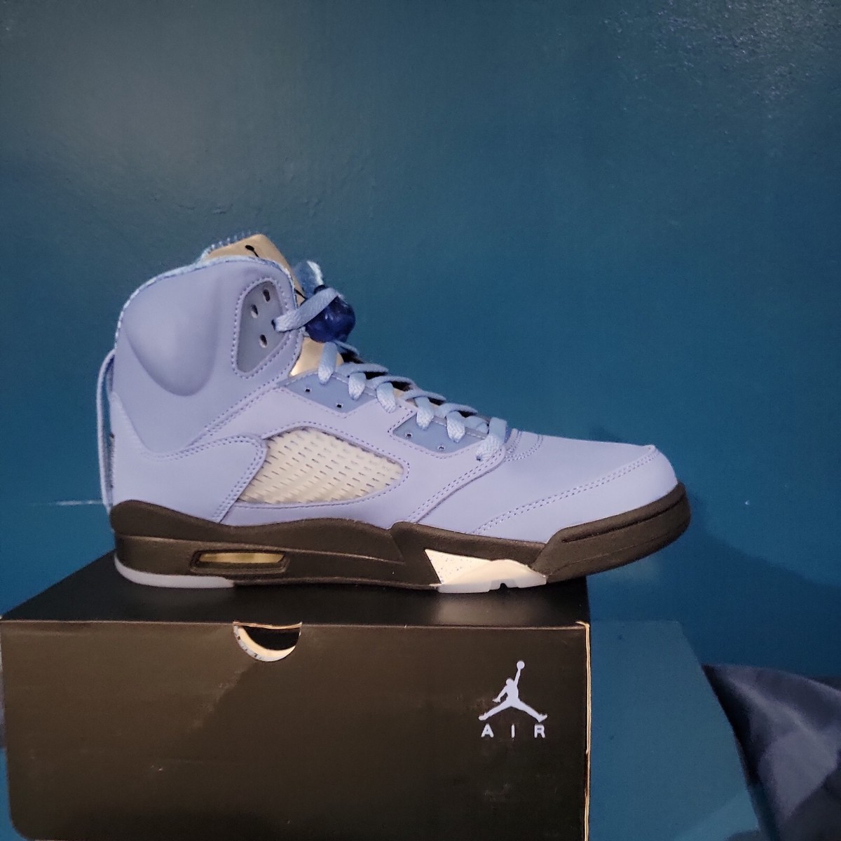 靴 Air Jordan 5 UNC Air Jordan 5 UNC - Trainers | Limited Resell