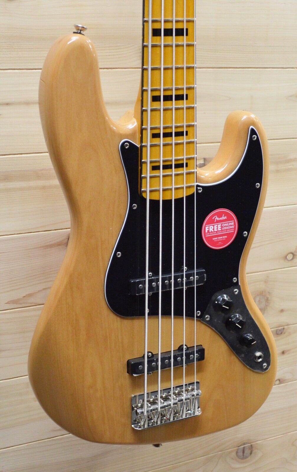 New Squier Classic Vibe '70s Jazz Bass V 5-String Maple Fingerboard Natural