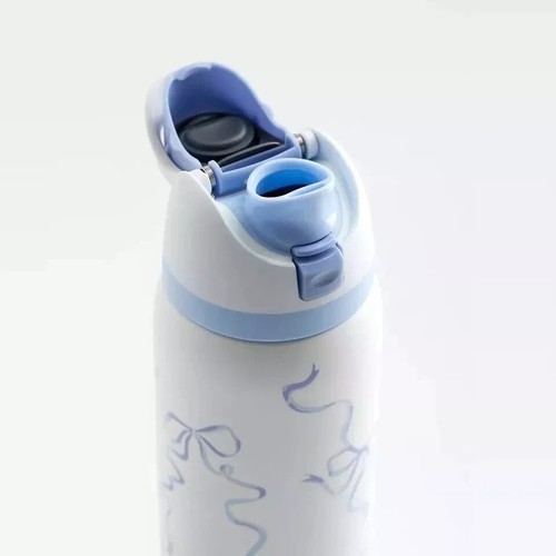 32 oz Owala Urban Outfitters Exclusive Tied and Ture FreeSip Blue Bow Bottle - Picture 5 of 5