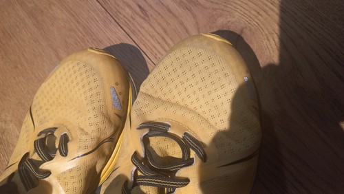 Newton U03013 Running Shoes US Mens sz 10 Yellow NYC 2018 Checkered Vfine - Picture 4 of 7