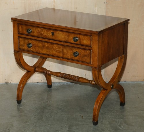 FINE PAIR OF ETHAN ALLEN TOWNHOUSE ITALIAN NEOCLASSIC TUSCAN BURR OAK SIDEBOARDS - Picture 22 of 24