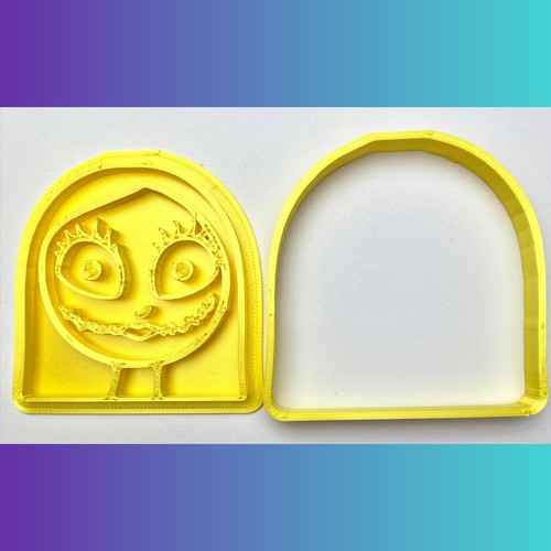 Sally From The Nightmare Before Christmas Cookie Cutter - Picture 2 of 3