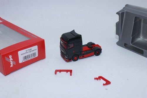 HERPA - MAN eTGX GX camion solo 4x2 nero - 1/87 - HER317092 - Foto 3 di 6