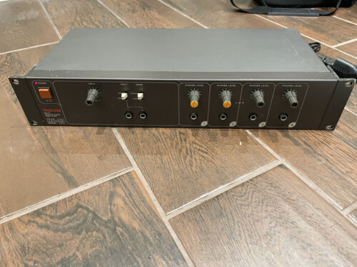 Tascam MH-40 Headphone Amplifier - Working Condition!