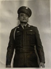 Military Photo - Picture of U.S. Soldier in Uniform 1940's