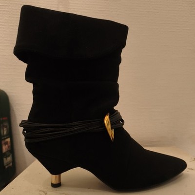 Elegante schwarze Damen Stiefeletten   Wildlederoptik   Größe 37   neu