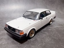 AUTOart 1/18 Volvo 240 Turbo Plain Body Version White Diecast Model Car