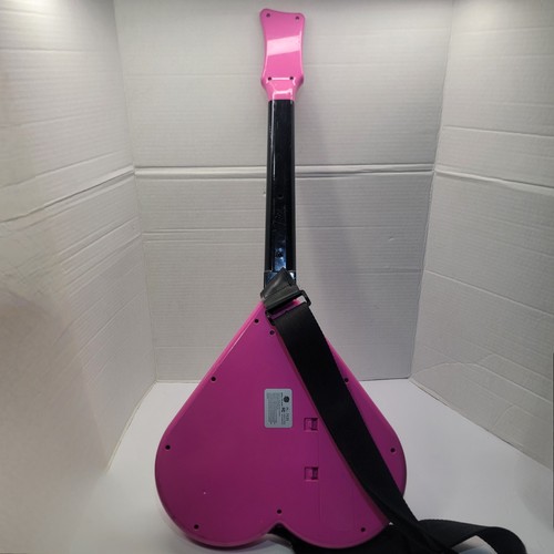 Aly & AJ Pelican Guitar Hero Controller Nintendo Wii Pink Heart PL-7535 Tested - Picture 2 of 9