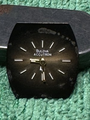 Vintage Rate Bulova Accutron Brown  Dial With Hands 24mm Curved Sides