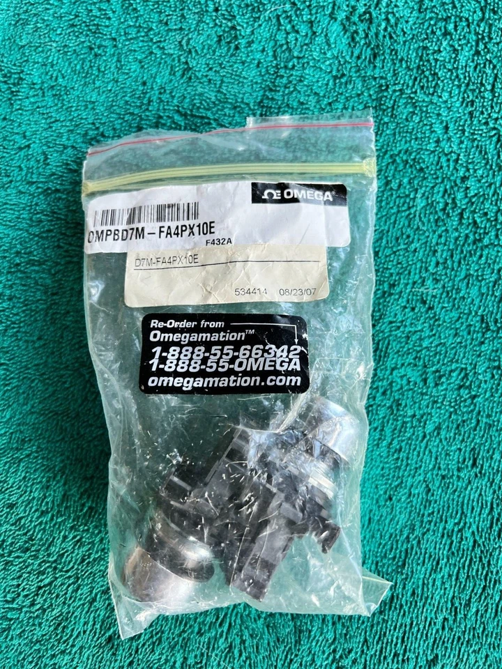 Nuevo Omega Engineering de alta resistencia, hermético al aceite, interruptor de botón, OMPBD7M-FA4PX10E Foto 2 de 4