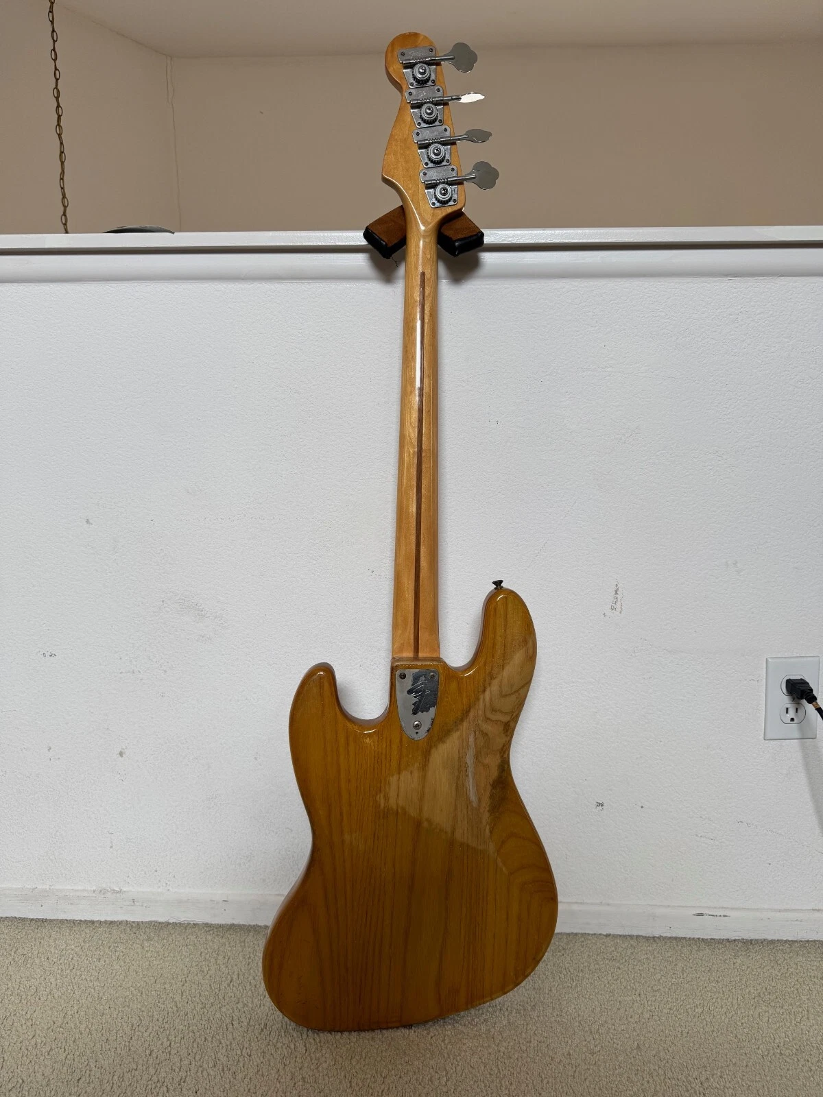 Picture 2 of 24
