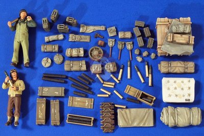 Verlinden 1/35 75mm Sherman Ammo, Stowage Supplies & Crew WWII (2 Figures) 2753