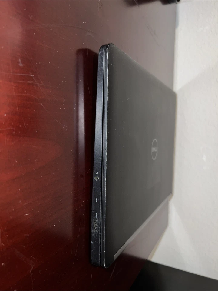 Dell Latitude E7440 i5 Win11 Pro 24H2 16 GB de RAM Foto 3 de 4