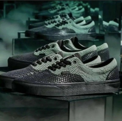 glitter heelys