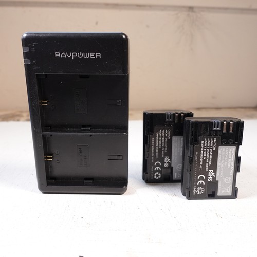 RAVPower RP-BC003 Dual Slot Battery Charger for Canon LP-E6 with 2 RP Batteries - Picture 4 of 4