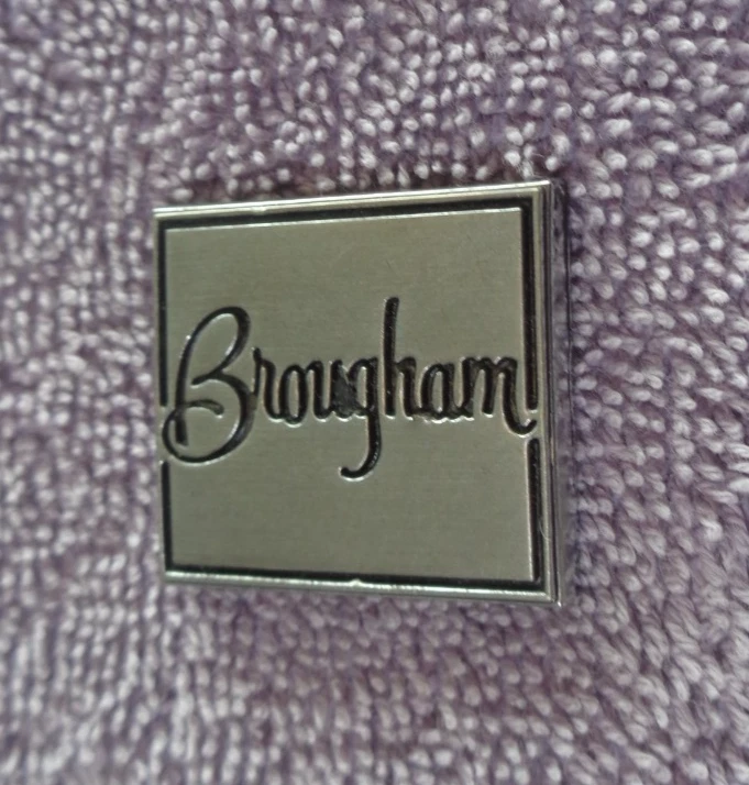 Original GM 1978-80 Cutlass Supreme BROUGHAM maletero cromo bloqueo emblema adorno Foto 3 de 4